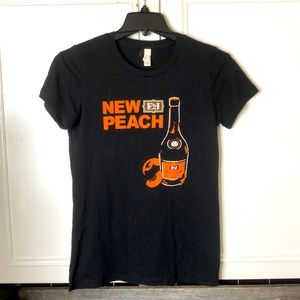 New Peach E&J Brandy T-shirt women’s size M